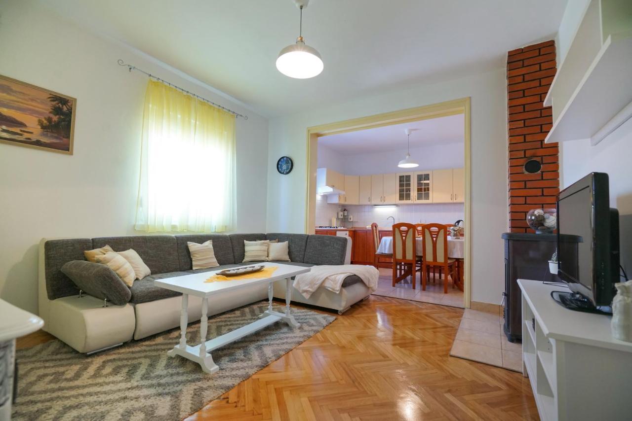 Apartment Jardin With Free Cowered Parking Zadar Ngoại thất bức ảnh